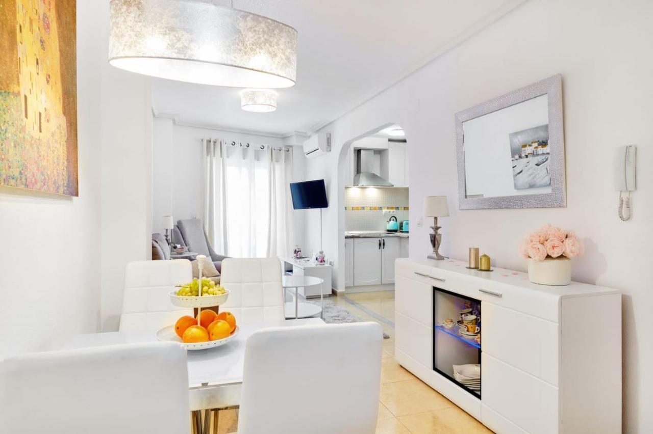 Apartmán Almudena Playa Del Cura En Torrevieja Exteriér fotografie
