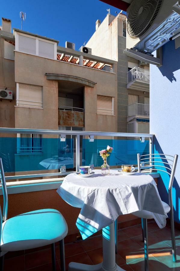 Apartmán Almudena Playa Del Cura En Torrevieja Exteriér fotografie